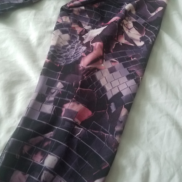 Reebok shattered glam disco ball dance leggings - Picture 11 of 16